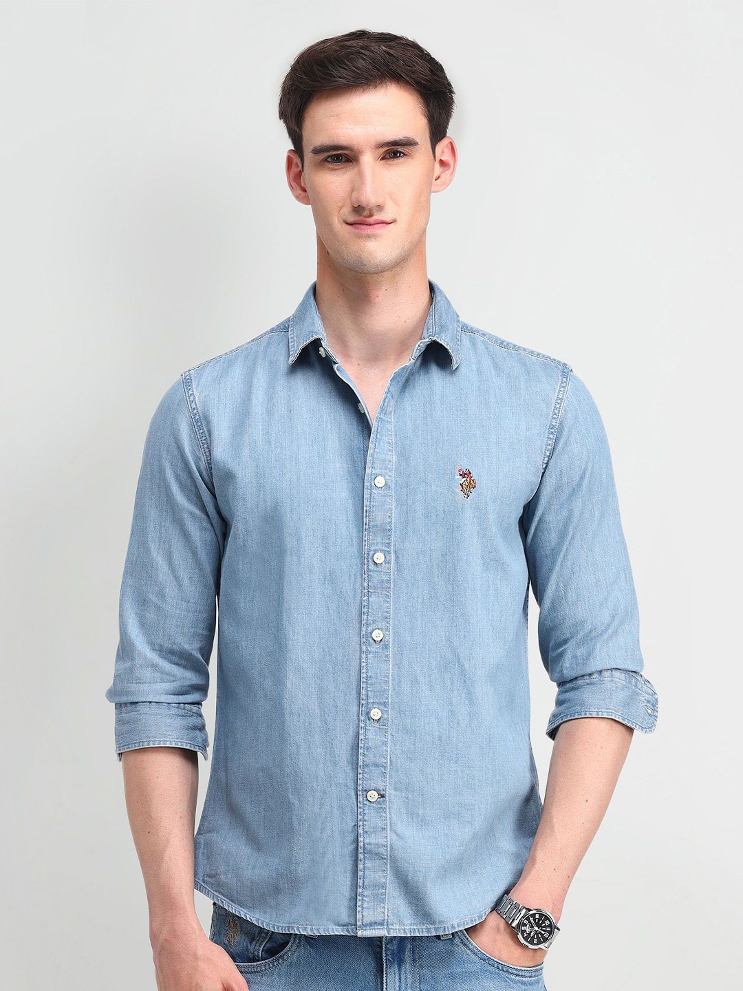 

U.S. Polo Assn. Denim Co. Men Comfort Spread Collar Solid Cotton Slim Fit Casual Shirt, Blue