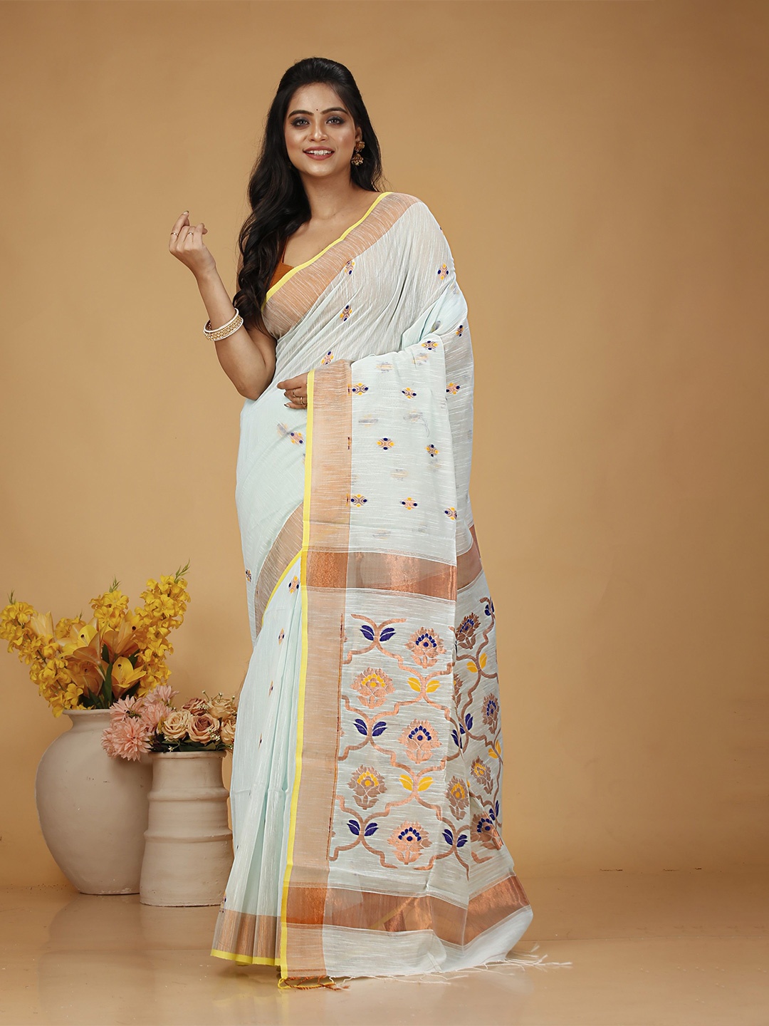 

SLAGHA Floral Woven Design Zari Taant Saree, White