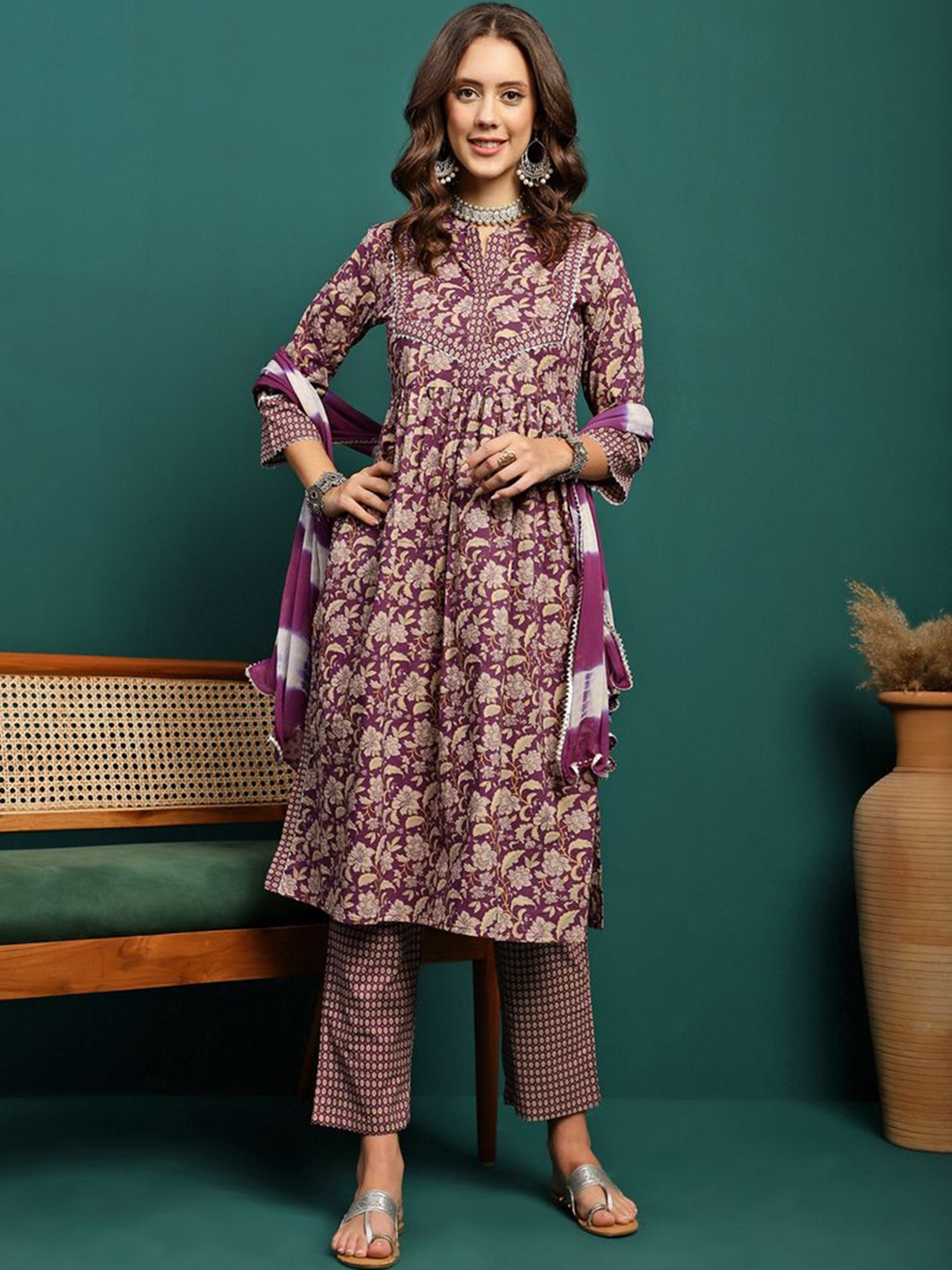 

BANDIA Floral Printed Mandarin Collar Pure Cotton A-Line Kurta & Trousers & Dupatta, Purple