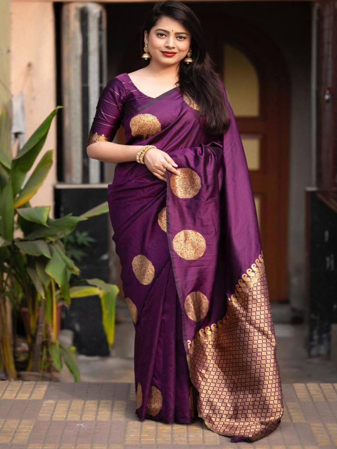 

Sanwariya Silk Women Woven Design Banarasi Saree, Violet