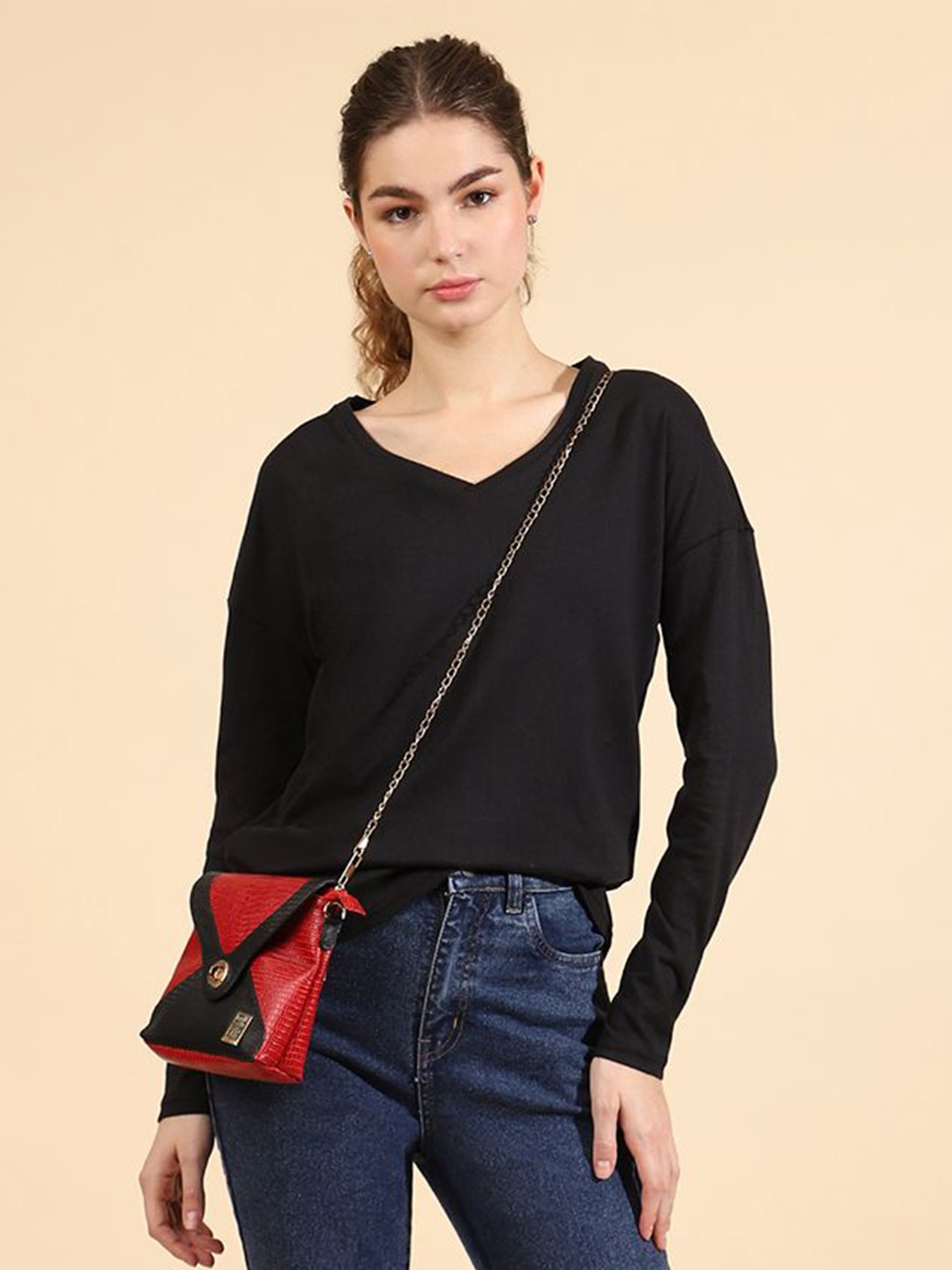 

UnaOne Women Solid V-Neck Cotton Oversized T-Shirt, Black