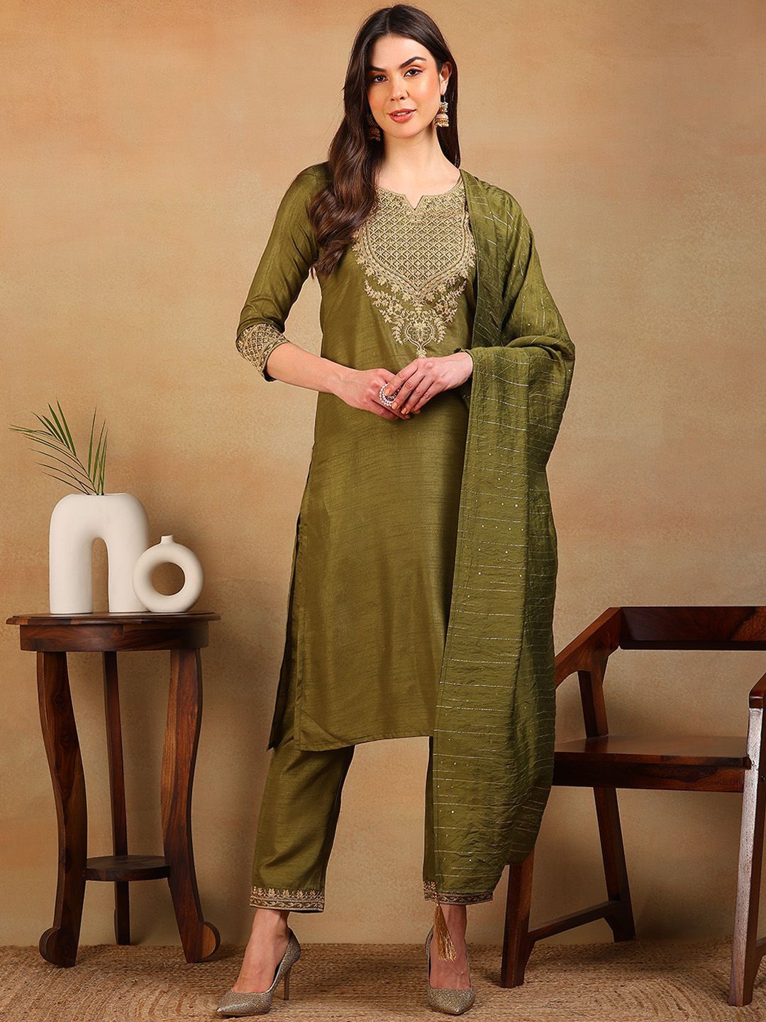 

KALINI Floral Yoke Design Thread Work Straight Kurta with Trousers & Dupatta, Olive