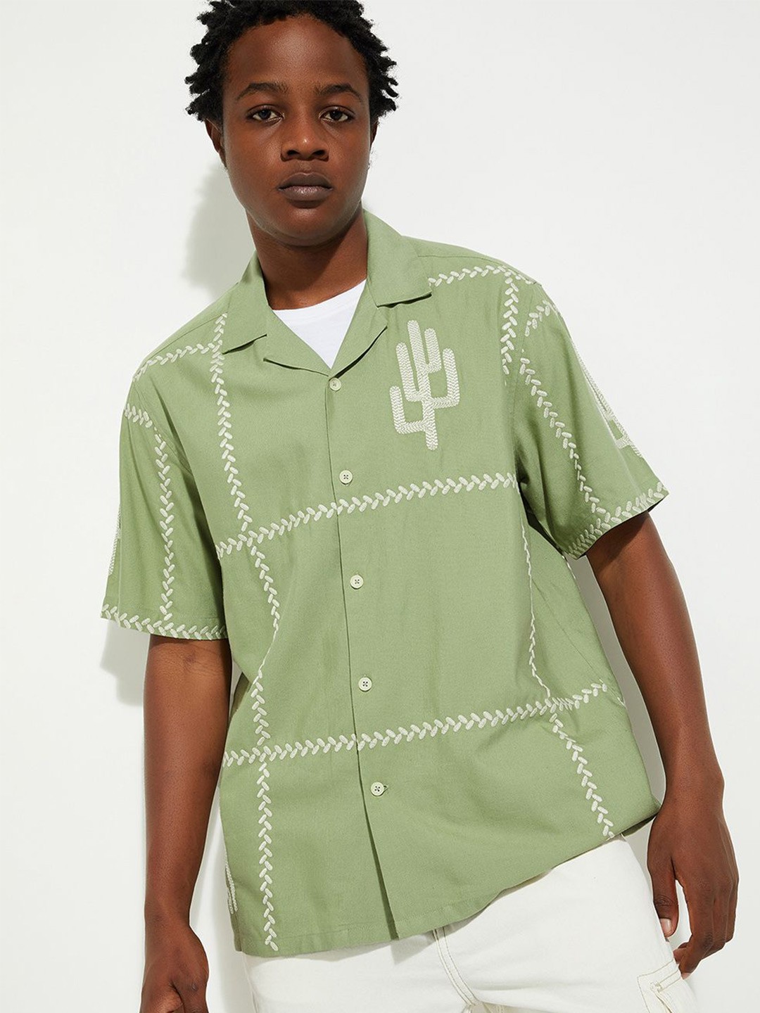 

max URB_N Men Embroidered Cuban Collar Cotton Casual Shirt, Green