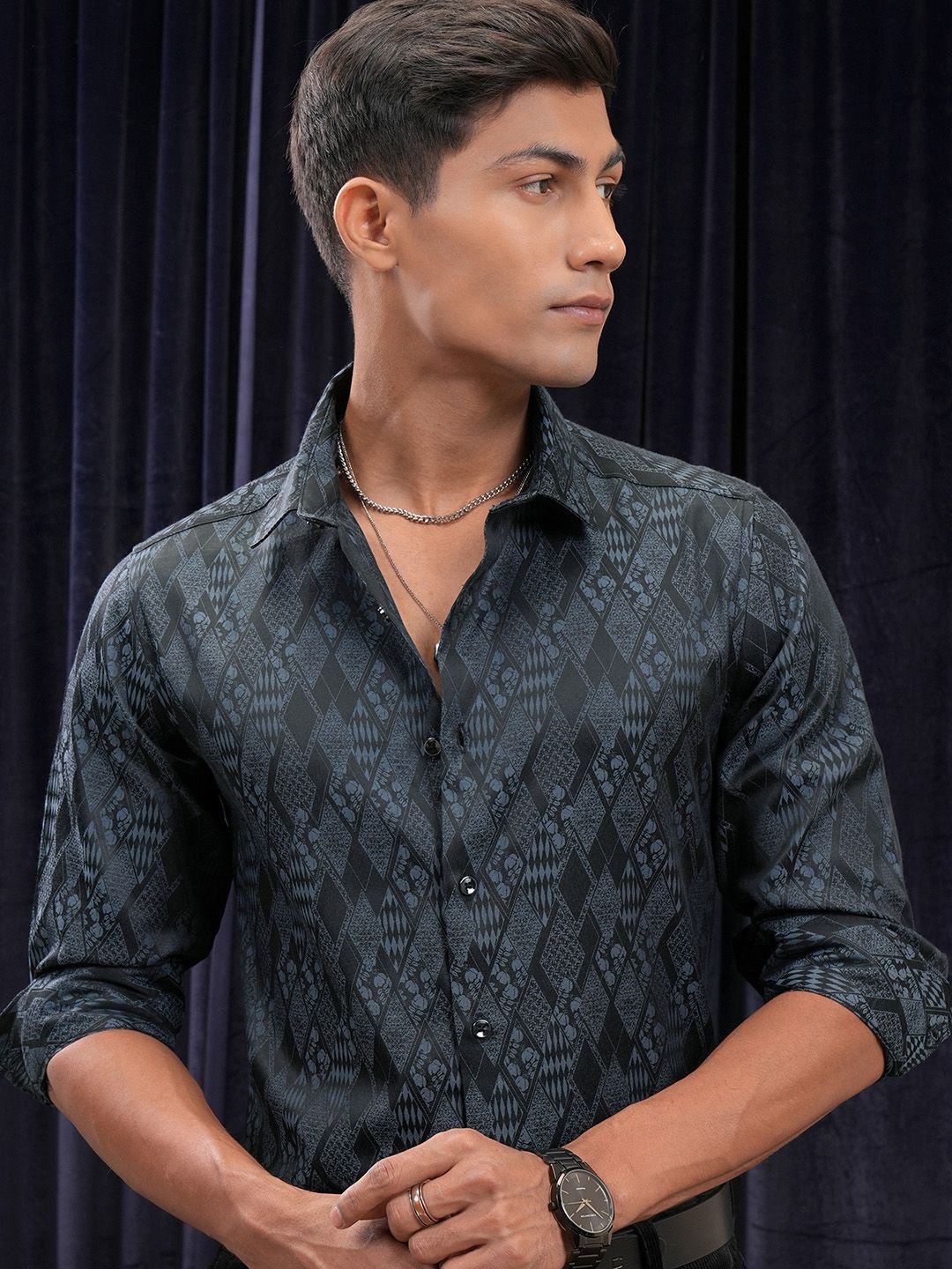 

LOCOMOTIVE Premium Men Jacquard Textured Occasion Shirt, Black