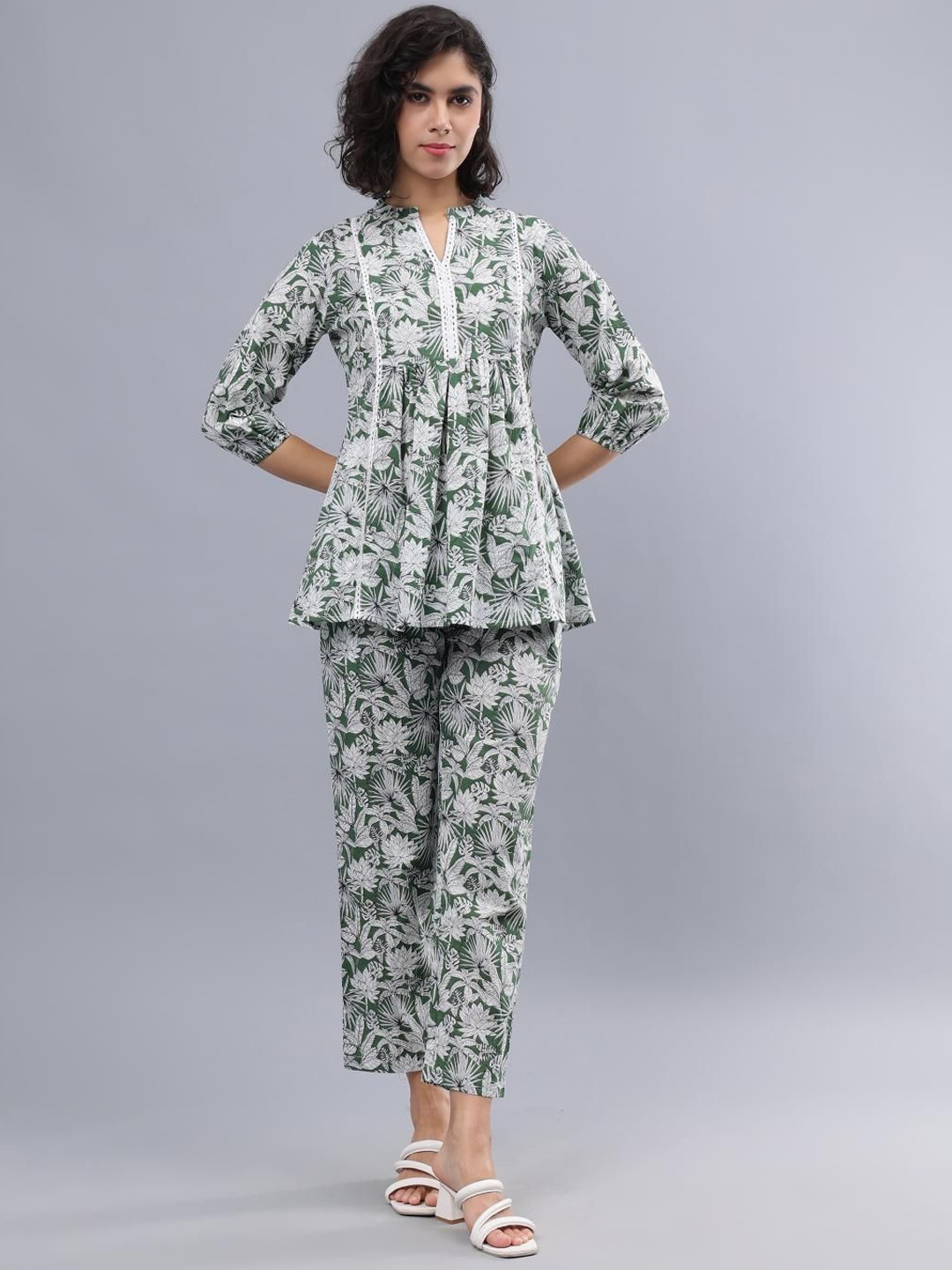 

CORDSET Printed Mandarin Collar Pure Cotton Tunic & Trousers, Green