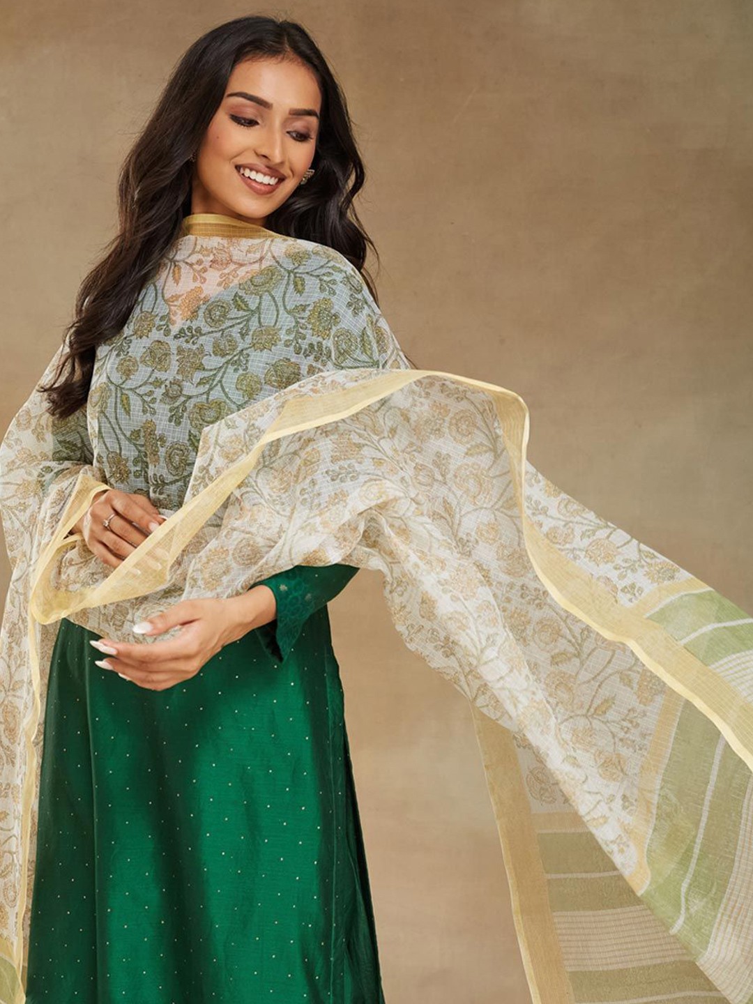 

Fabindia Floral Block Printed Cotton Silk Dupatta, White