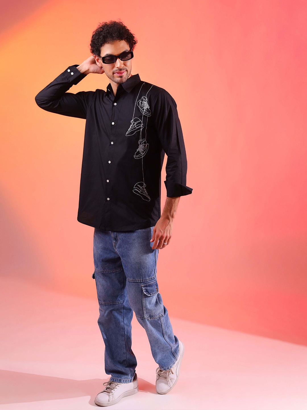 

DALCHINII Men Graphic Embroidered Spread Collar Cotton Relaxed Casual Shirt, Black