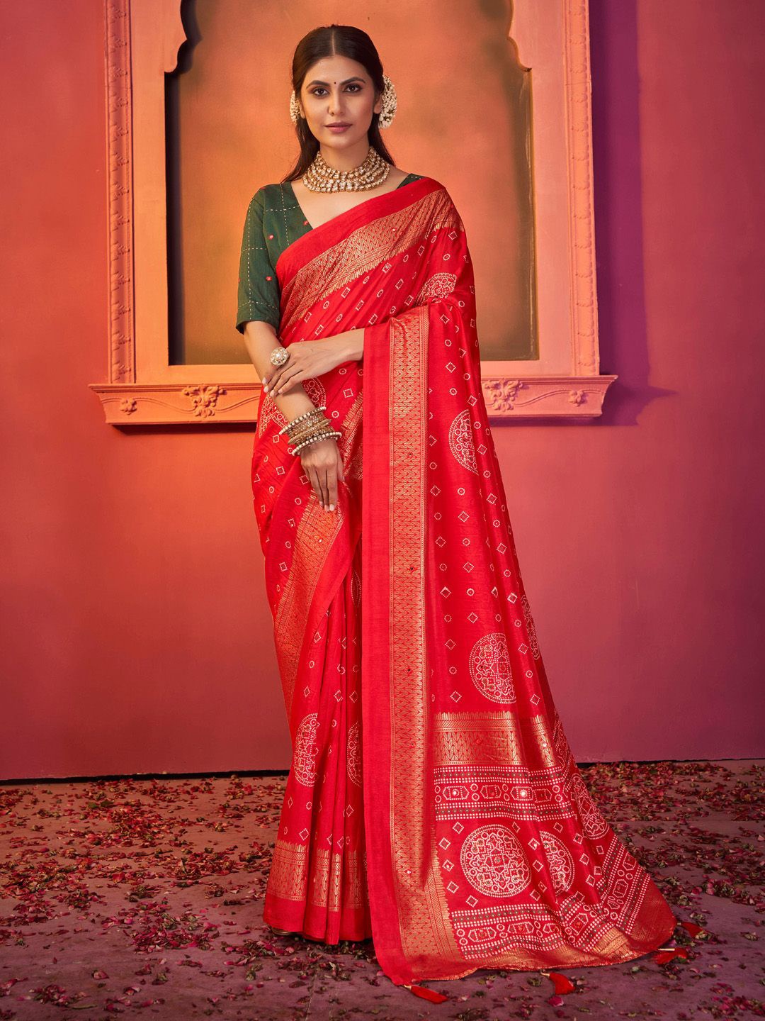 

Saree mall Ethnic Motifs Mirror Work Silk Blend Sungudi Sarees, Red
