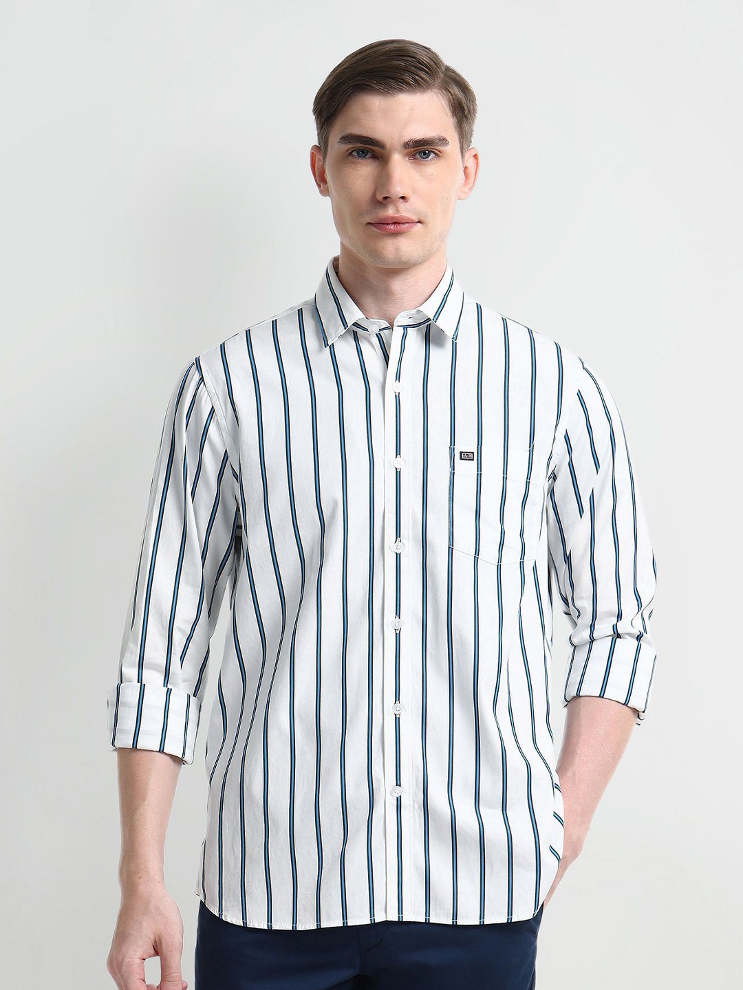 

Arrow Sport Men Comfort Cutaway Collar Solid Cotton Slim Fit Casual Shirt, Blue