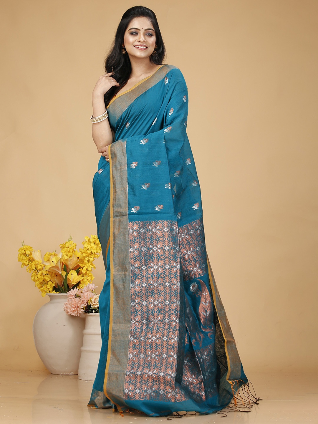 

SLAGHA Floral Zari Silk Cotton Taant Saree, Teal