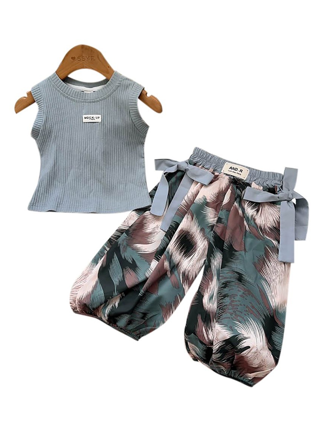 

StyleCast x Revolte Girls Grey & Blue Pure Cotton Striped Top with Pyjamas