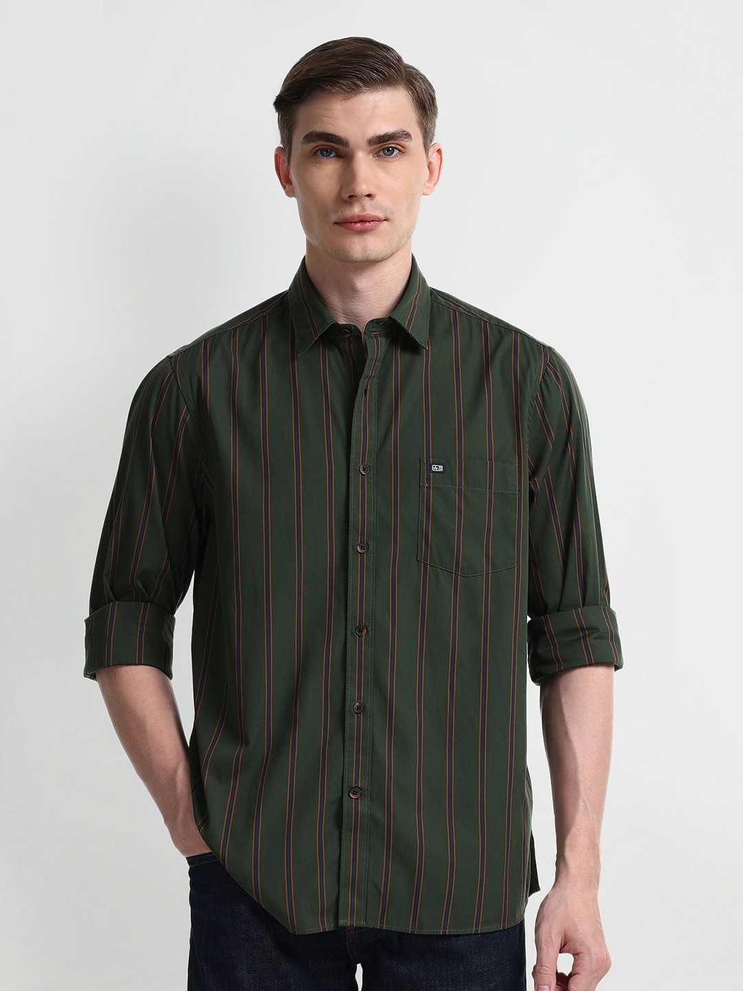 

Arrow Sport Men Comfort Cutaway Collar Striped Cotton Slim Fit Casual Shirt, Green