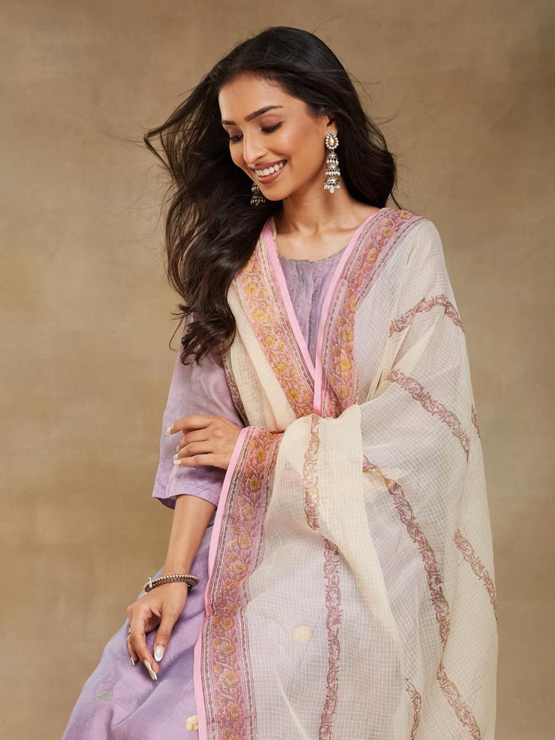 

Fabindia Floral Block Printed Cotton Silk Dupatta, White