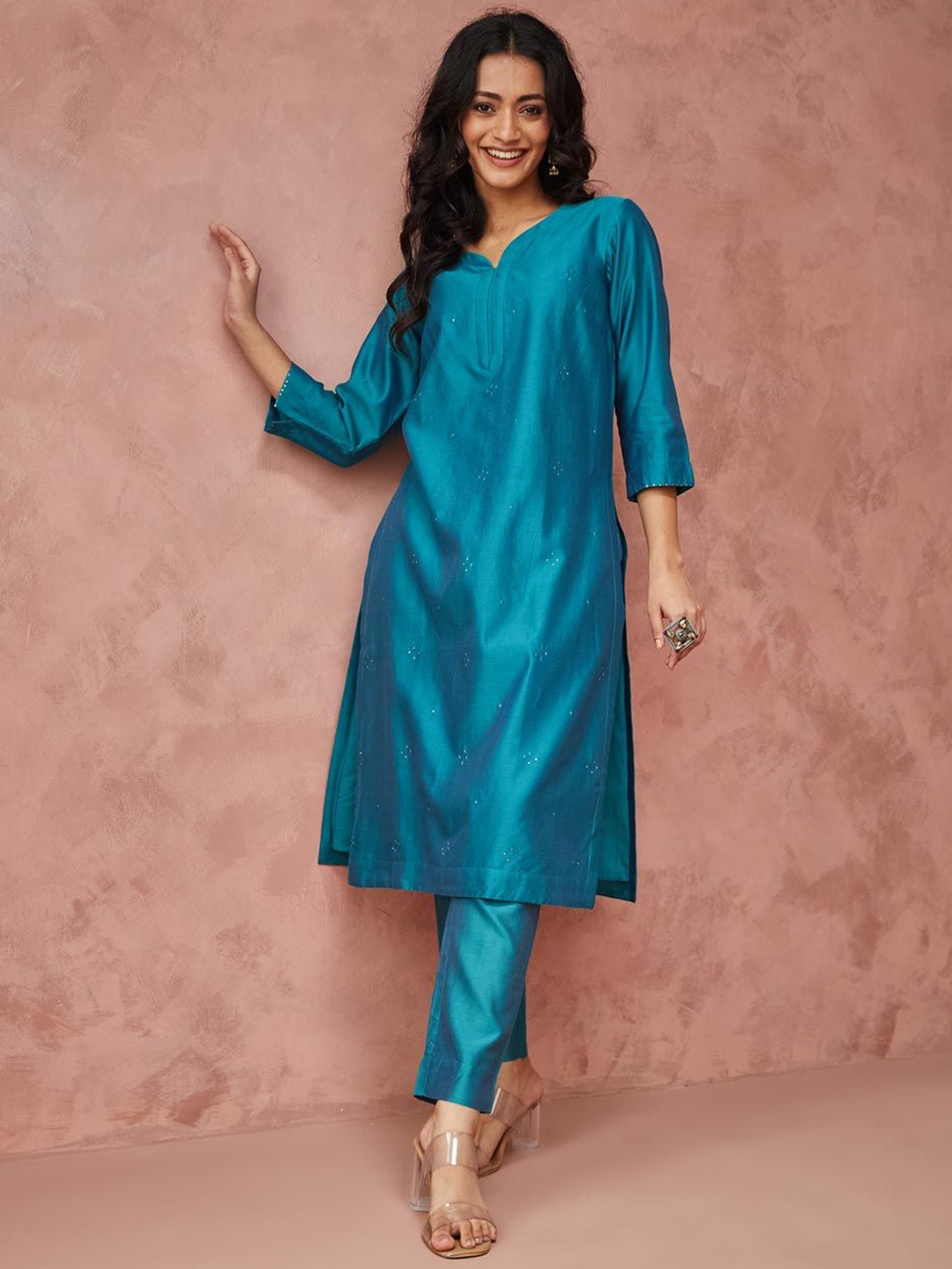 

Fabindia Cotton Silk Straight Kurta with Trousers, Blue