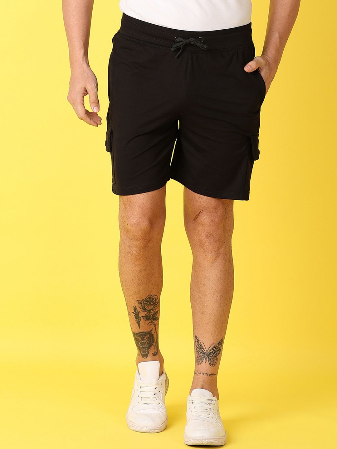 

V-Mart Men Solid Shorts, Black