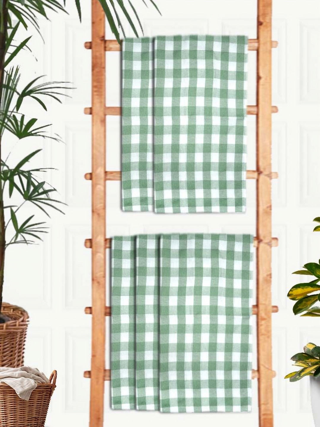 

Aura Premium Green & White 5 Pieces Checked Cotton 210 GSM Bath Towel