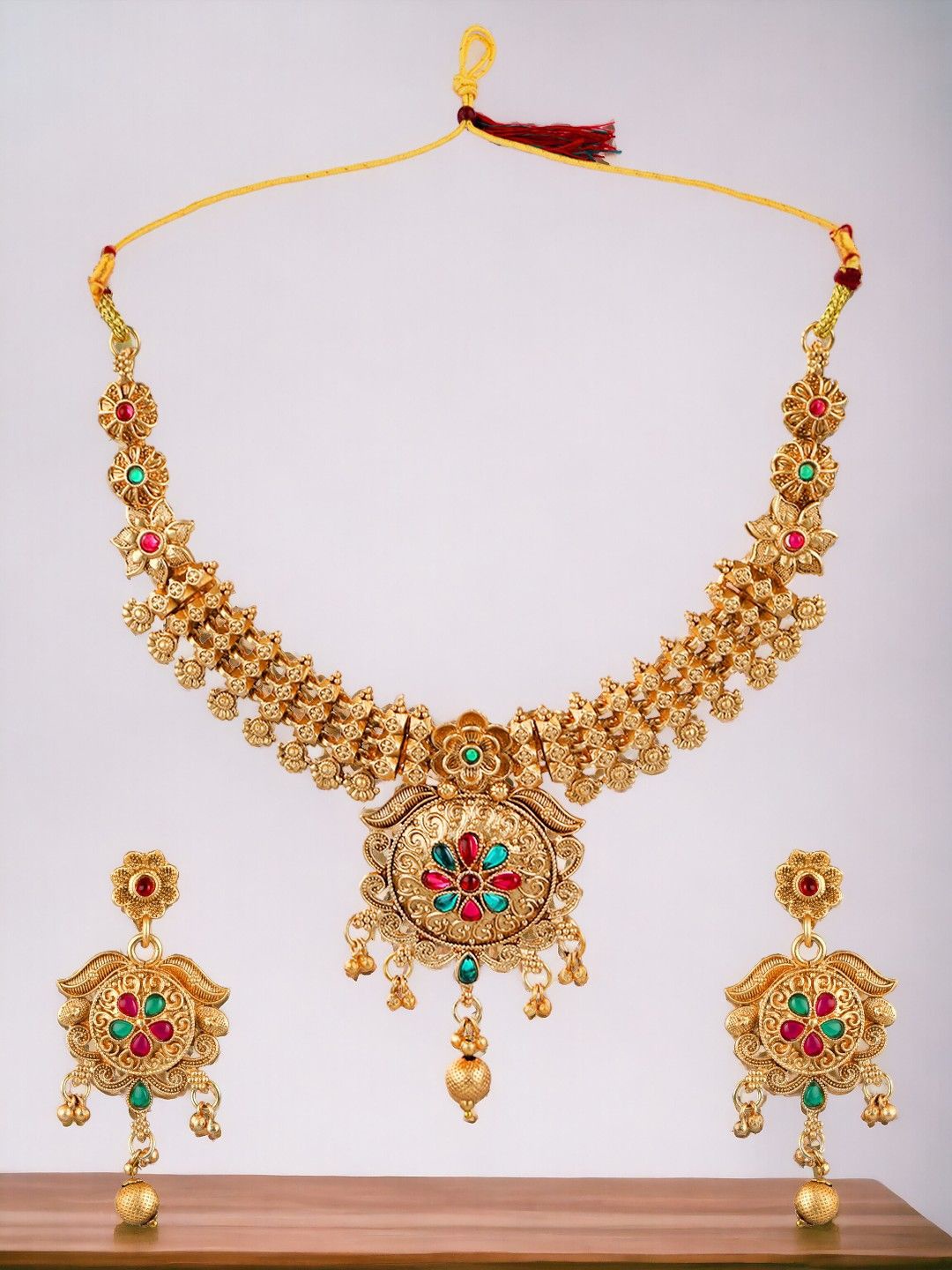 

9blings Gold-Plated Kundan Stone Studded Jewellery Set