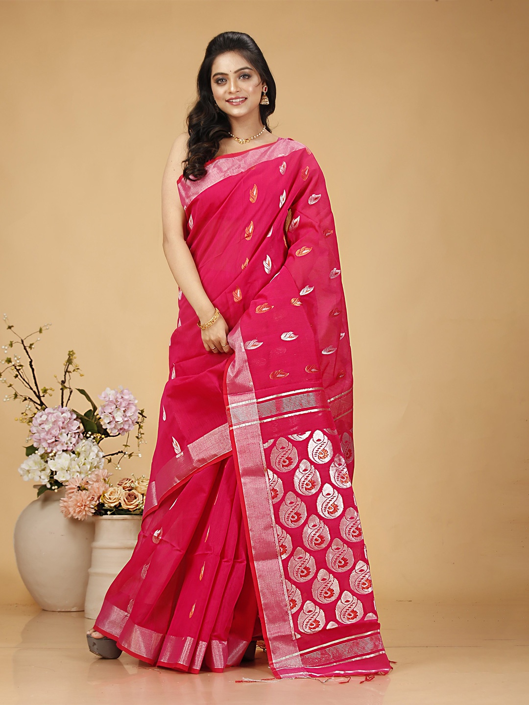 

SLAGHA Woven Design Zari Taant Saree, Pink