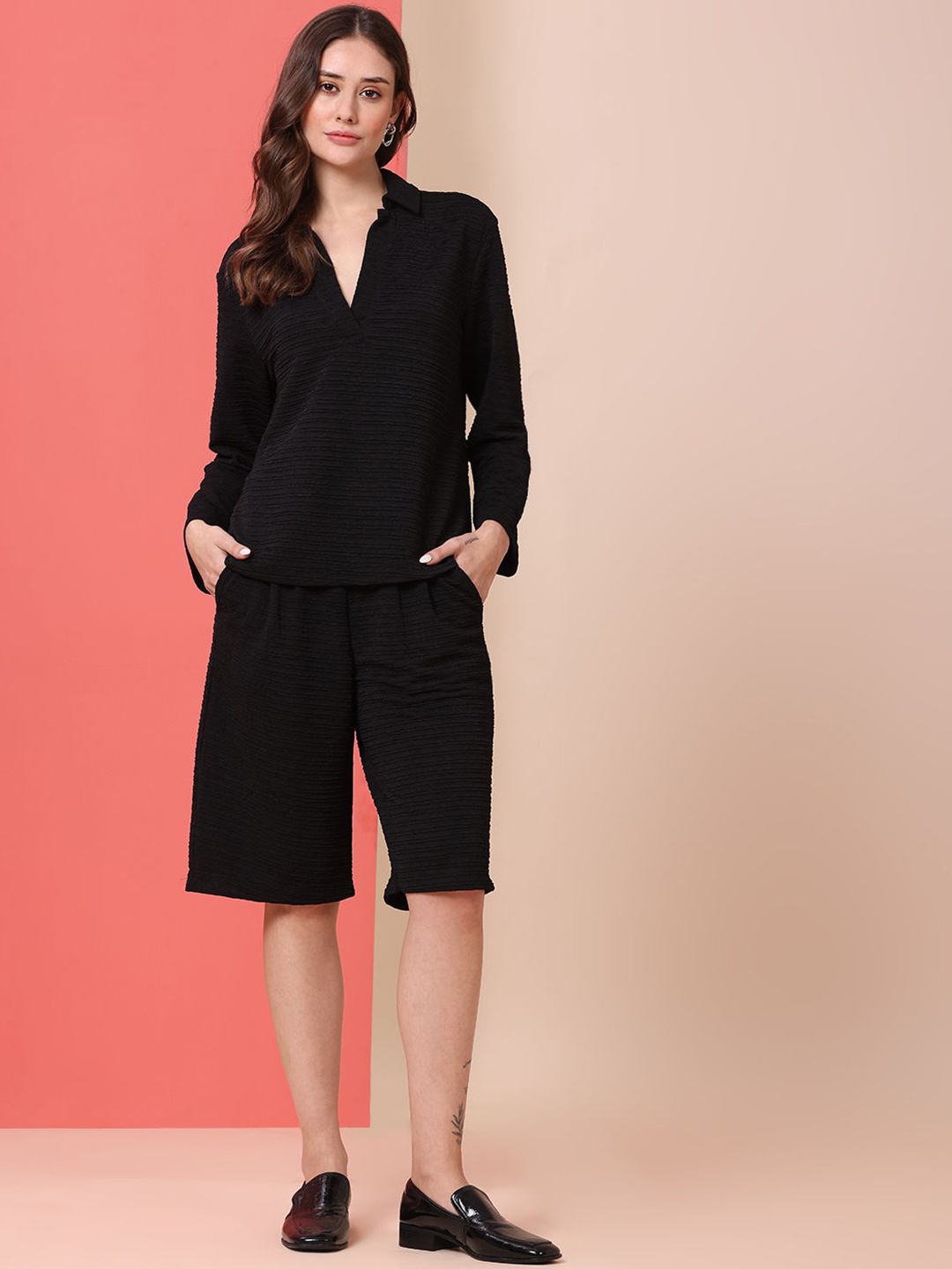 

Chemistry Textured Knit Collared T-Shirt & Long Shorts, Black