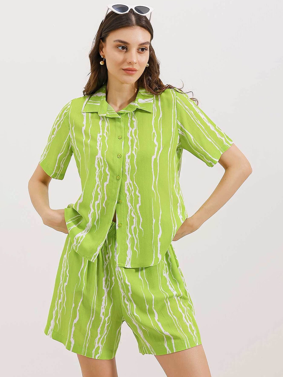 

BIGDART Printed Shirt With Shorts, Lime green