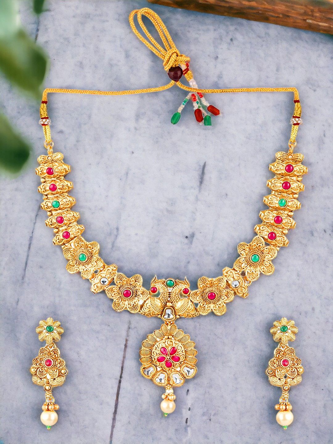 

9blings Gold-Plated Stone Studded Jewellery Set