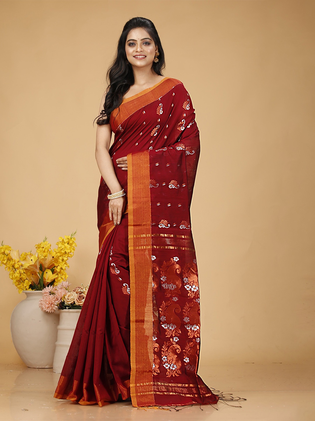 

SLAGHA Ethnic Motifs Zari Cotton Silk Kolka Design Taant Saree, Magenta