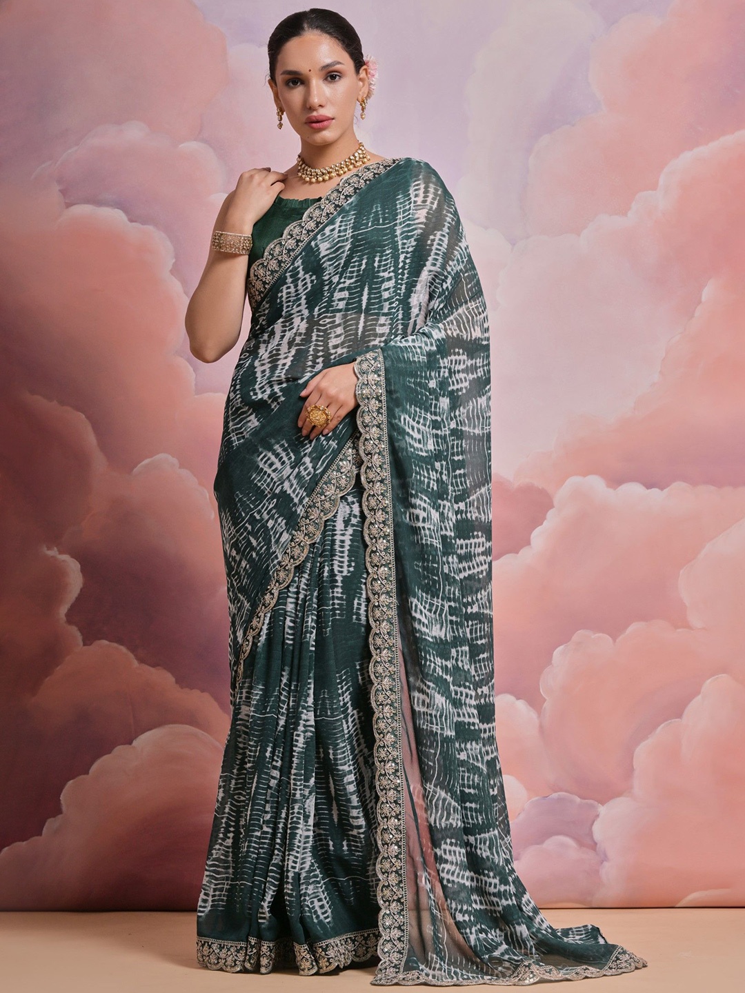 

Panzora Embroidered Poly Georgette Saree, Green