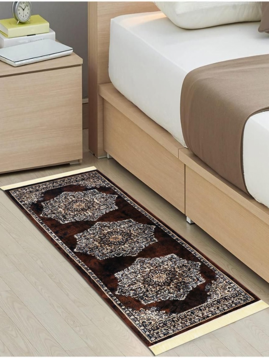 

MODEFE Brown Ethnic Motifs Anti-Skid Nylon Bedside Runner For Bedroom