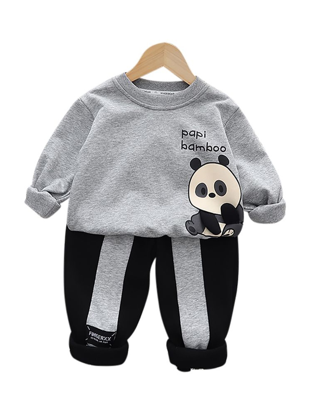 

StyleCast x Revolte Boys Printed T-shirt with Capris, Grey