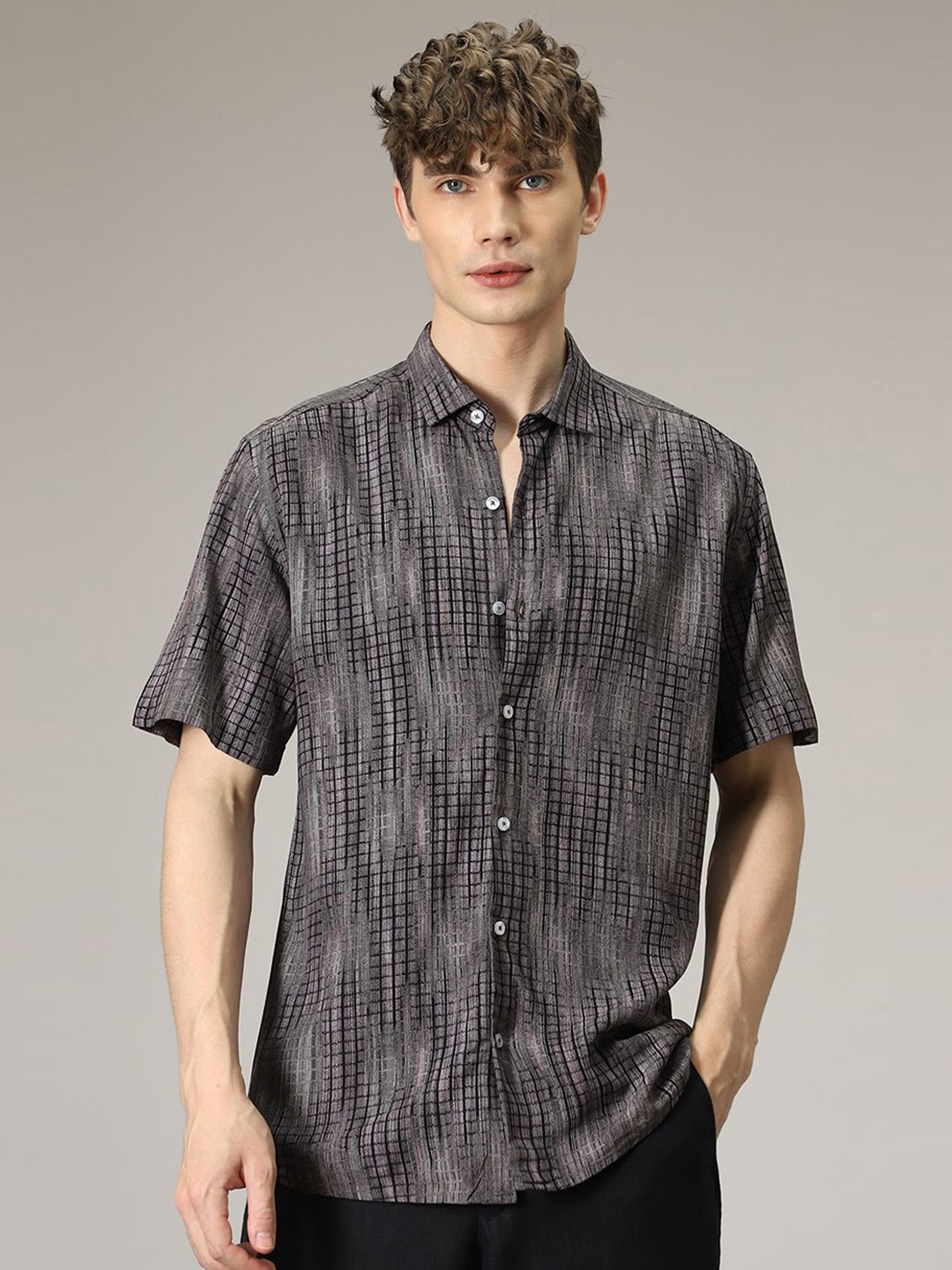 

Banana Club Men Classic Opaque Printed Casual Shirt, Black