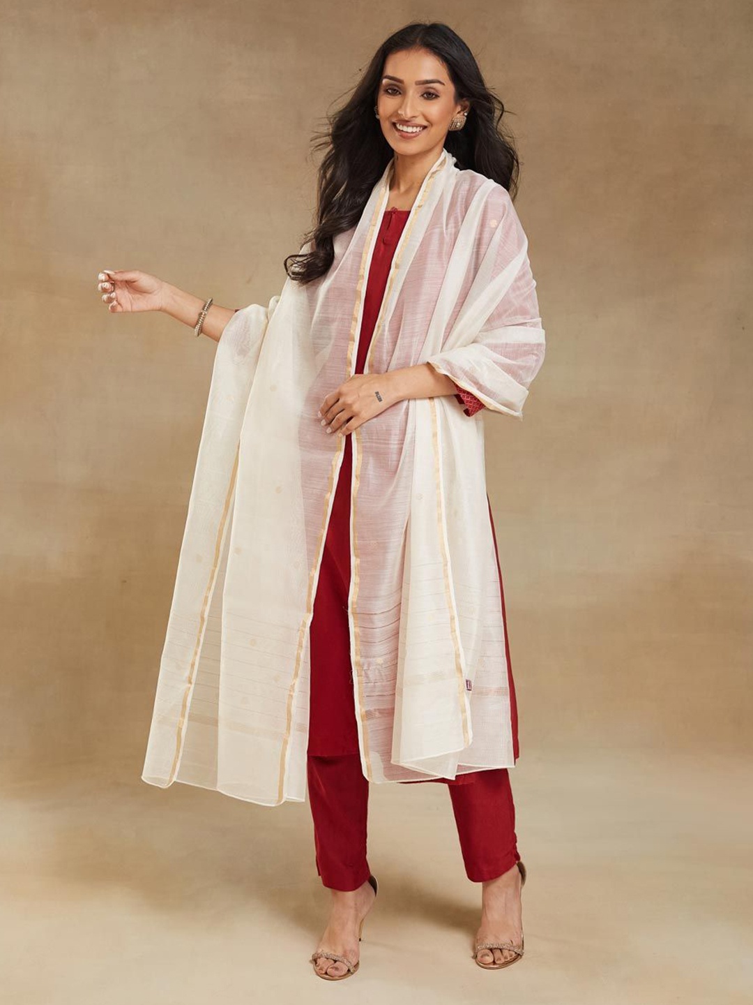 

Fabindia Floral Woven Design Cotton Silk Dupatta with Zari, White
