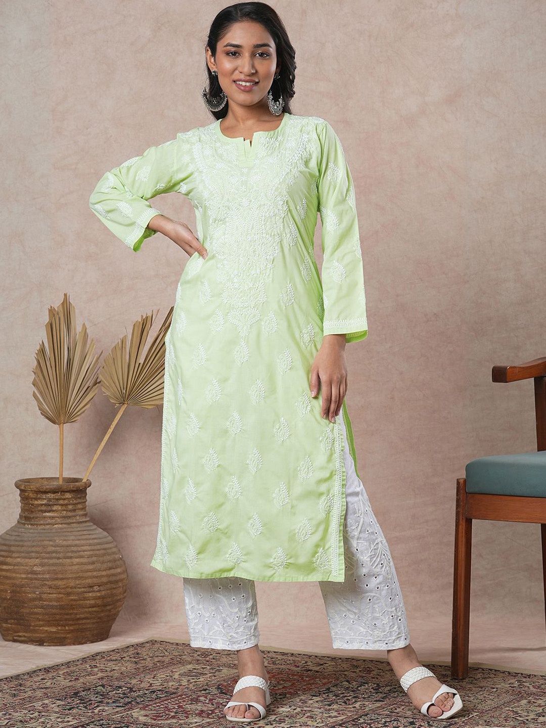 

ADA Ethnic Motifs Embroidered Chikankari Cotton Straight Kurta, Green