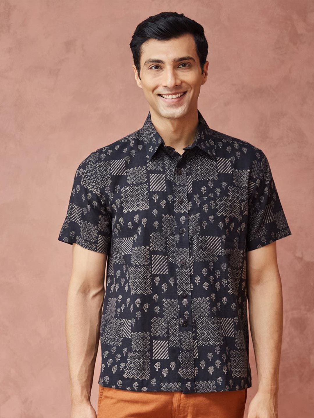 

Fabindia Men Spread Collar Ethnic Printed Cotton Casual Shirt, Black