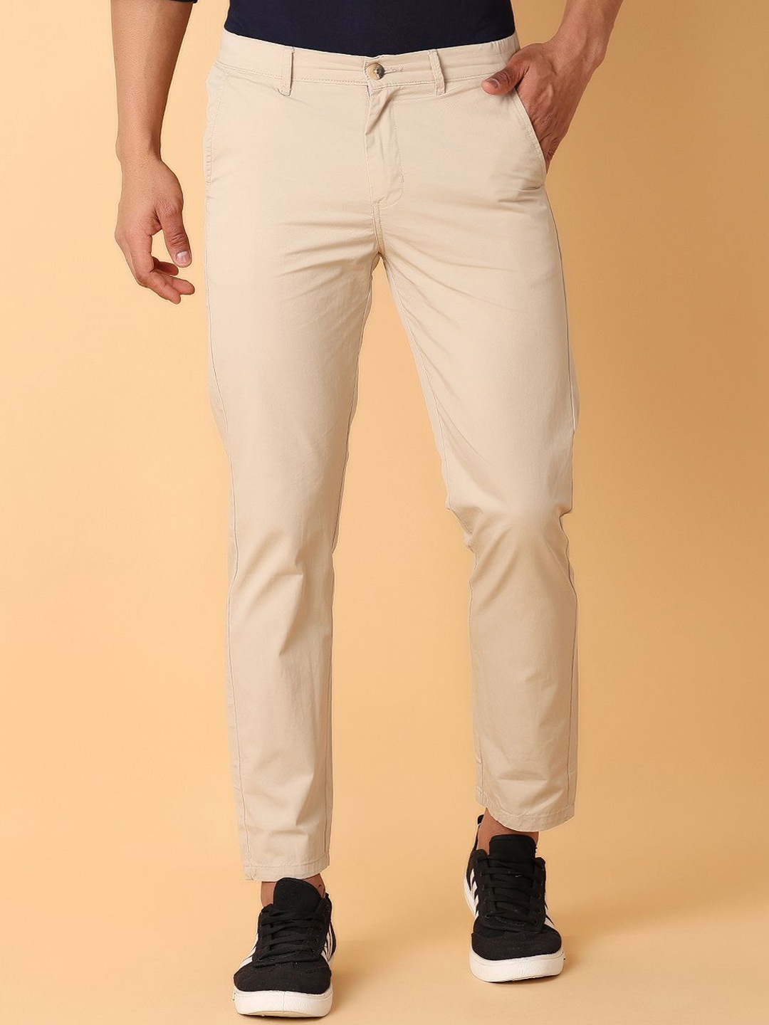 

V-Mart Men Solid Chinos Trousers, Beige