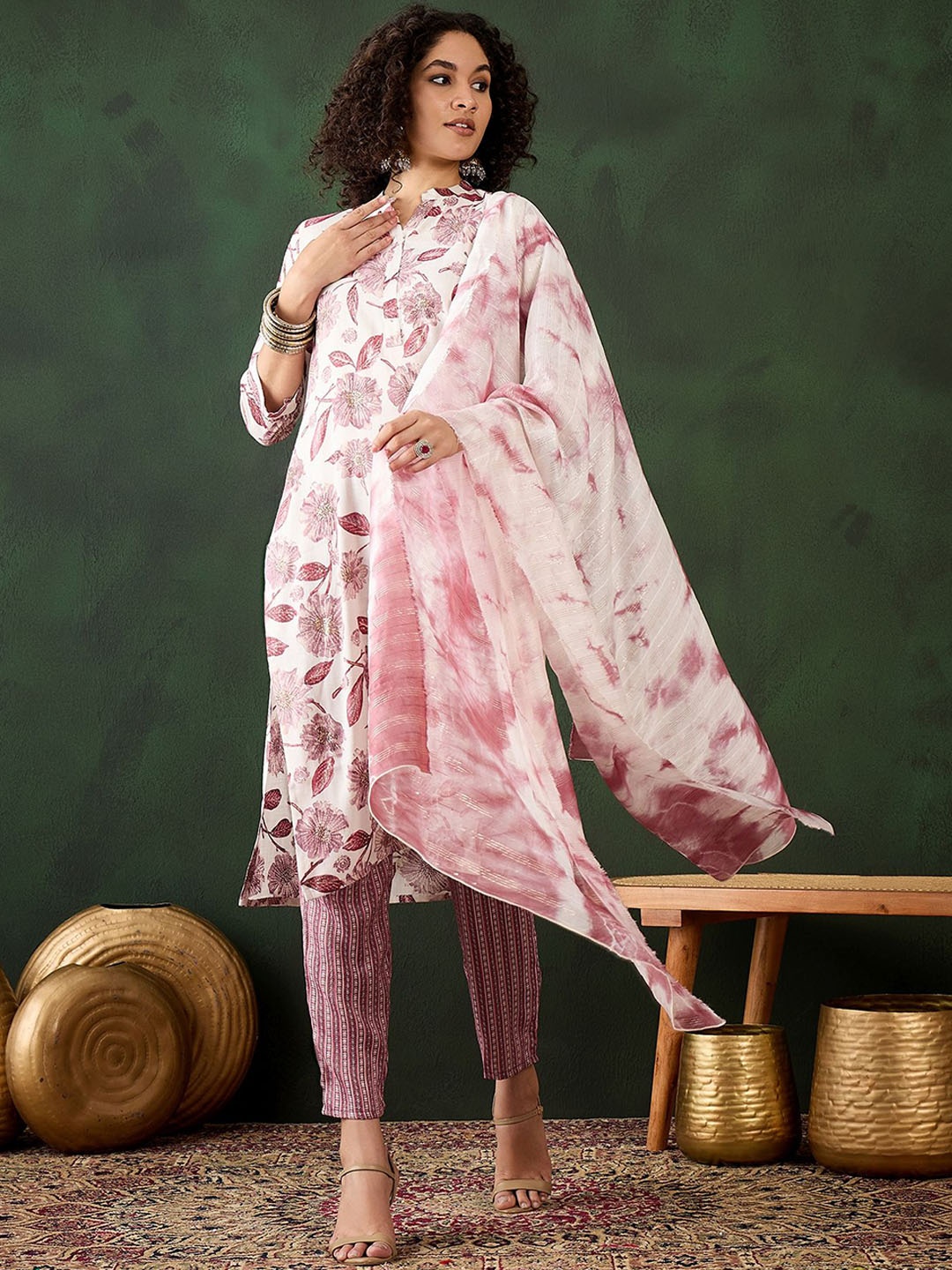 

Sangria White Floral Printed Mandarin Collar Straight Kurta & Trouser With Dupatta