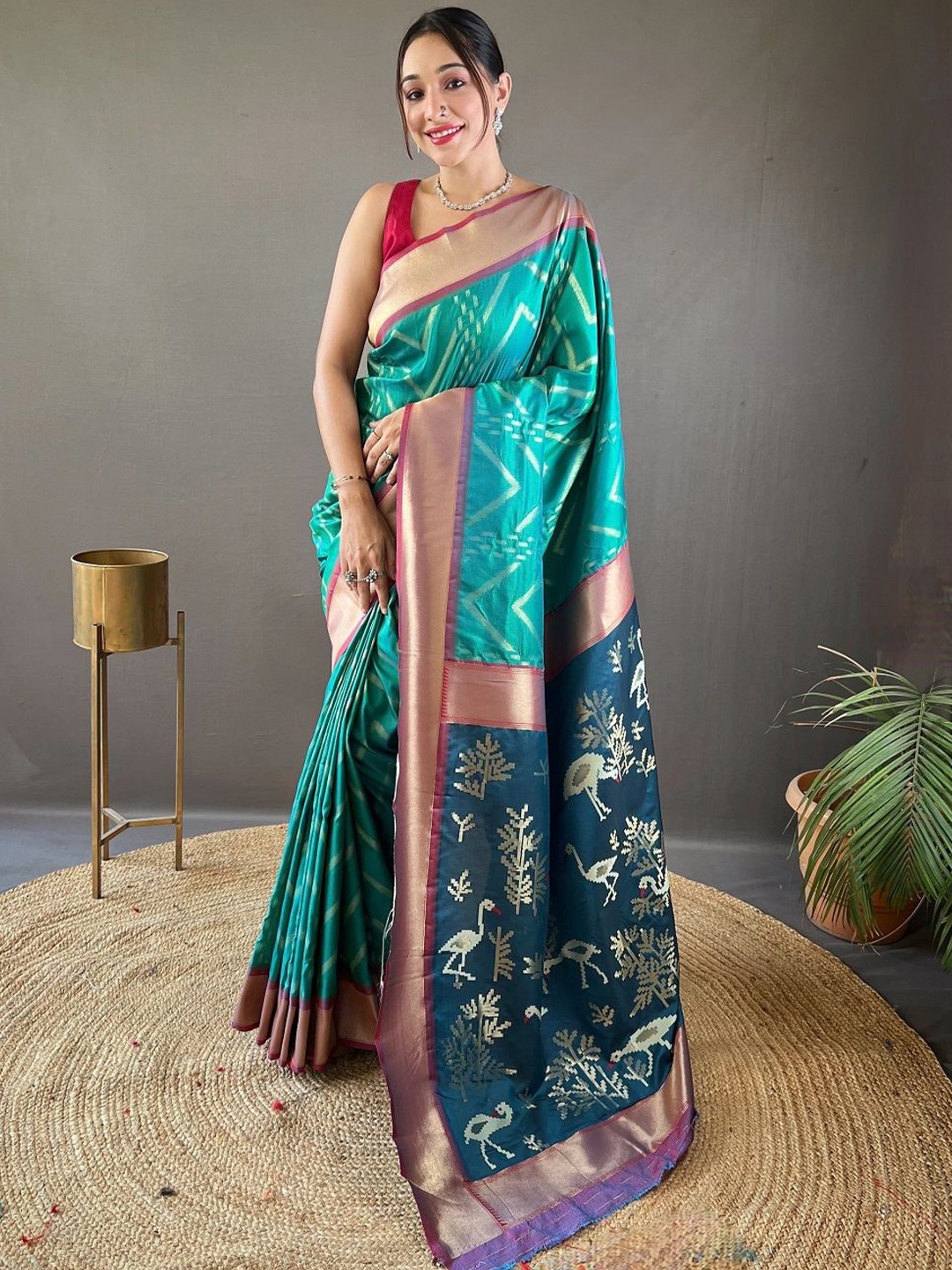 

SGF11 Woven Design Saree, Blue