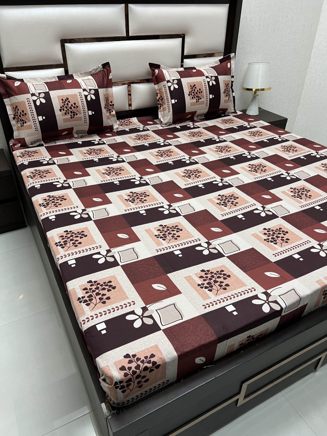 

Pure Decor Passion Fur Brown Floral 260 TC Queen Bedsheet With 2 Pillow Covers