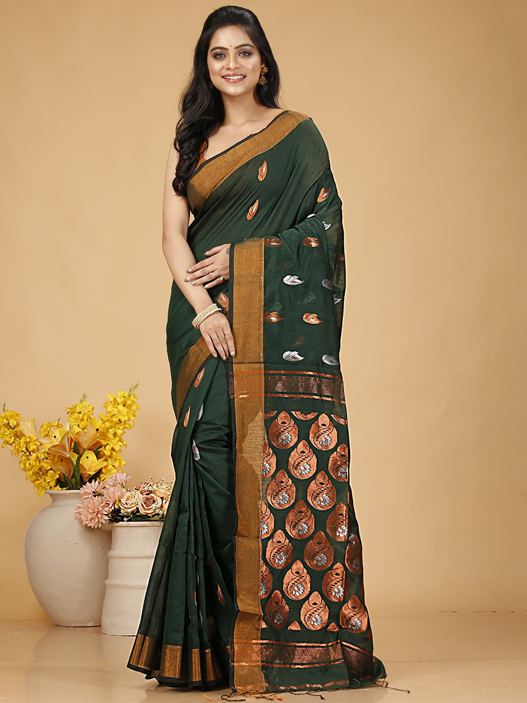 

SLAGHA Woven Design Zari Taant Saree, Sea green