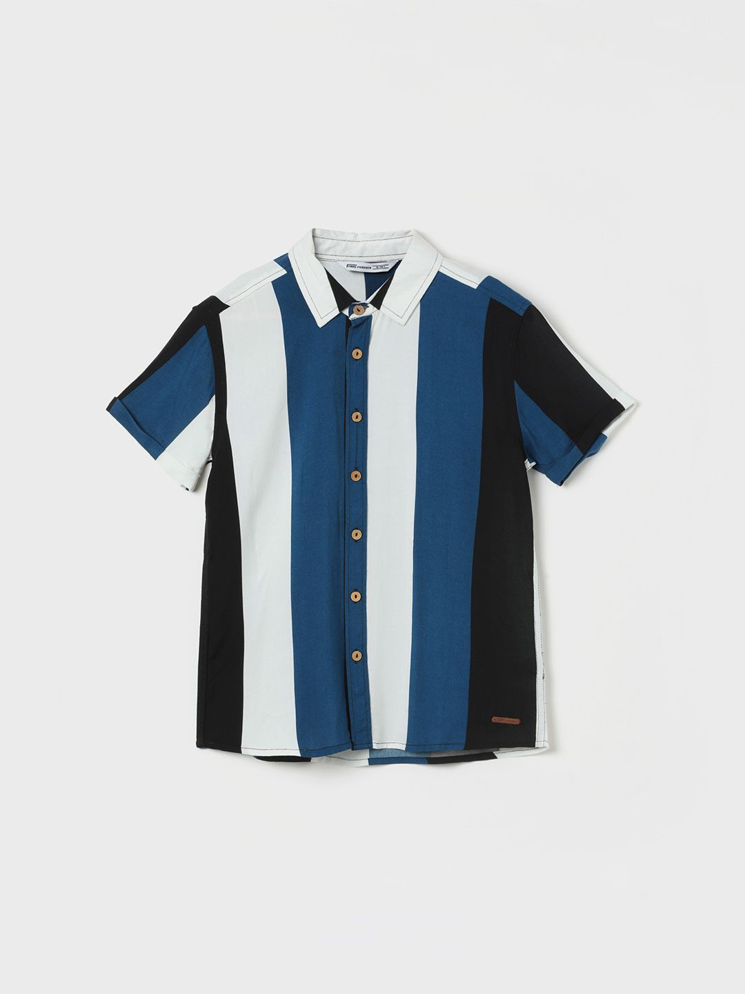 

Fame Forever by Lifestyle Boys Cutaway Collar Multi Striped Casual Shirt, Blue