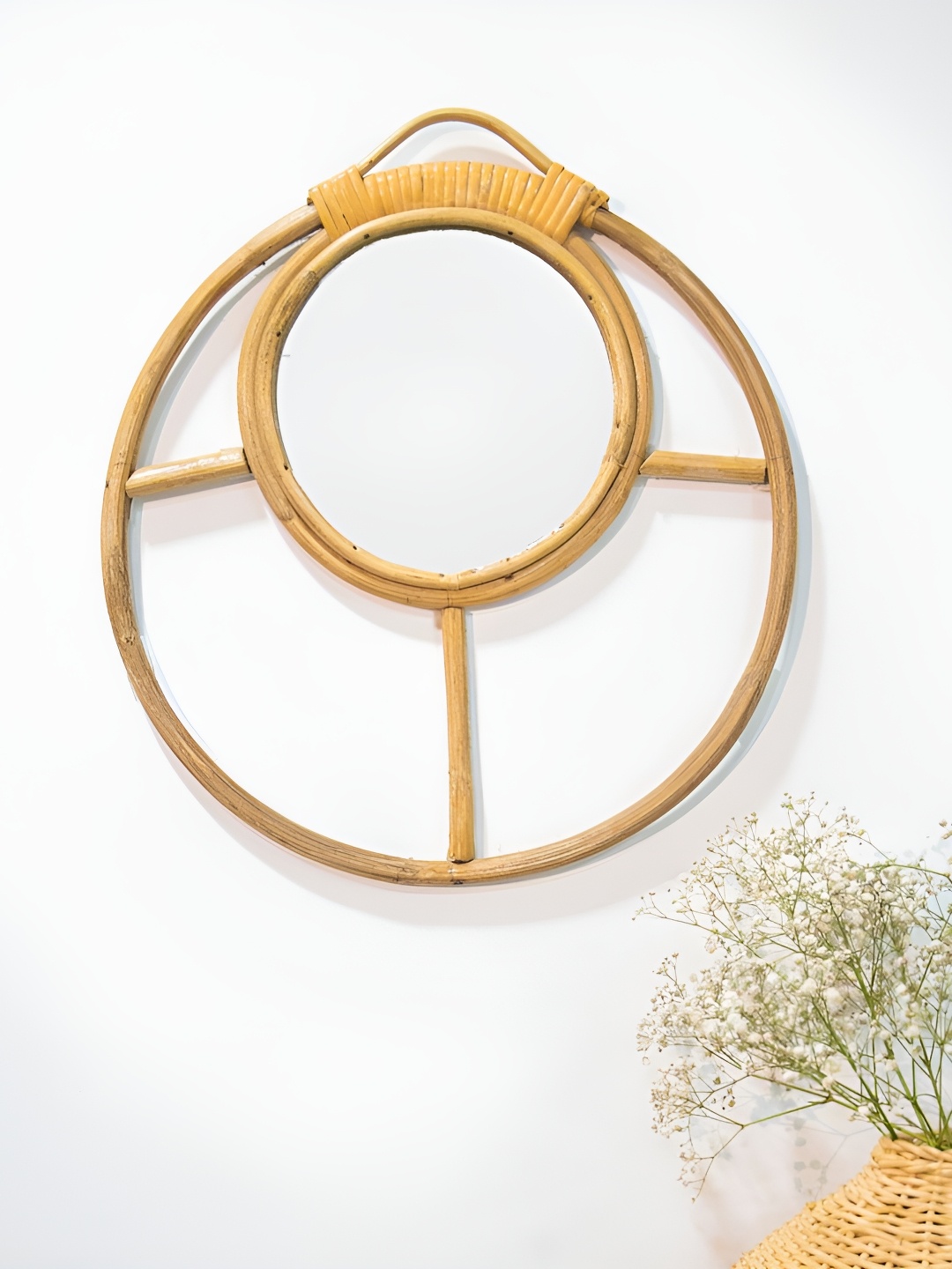 

AJAARA Aadikrit Beige Round Austere Mirrors