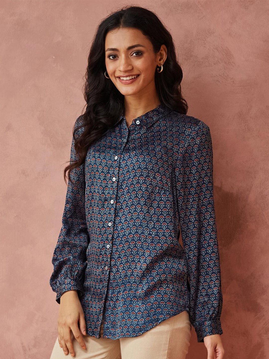 

Fabindia Women Spread Collar Conversational Printed Casual Shirt, Blue