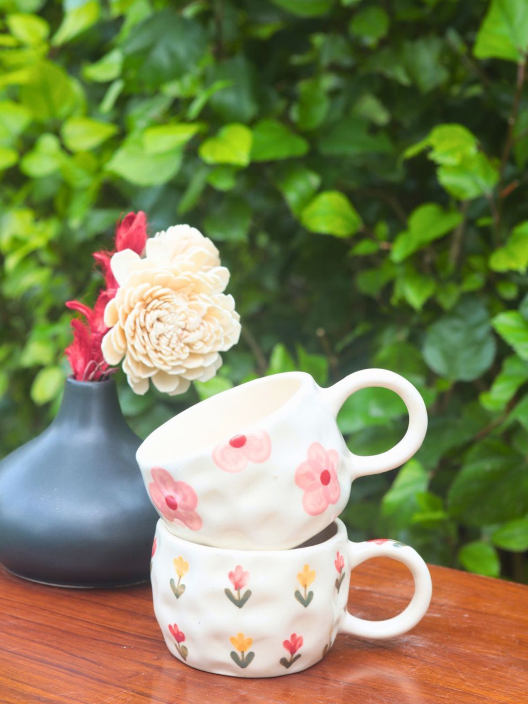 

WEAVING HOMES White & Pink 2 Pieces Printed Ceramic Glossy Mugs