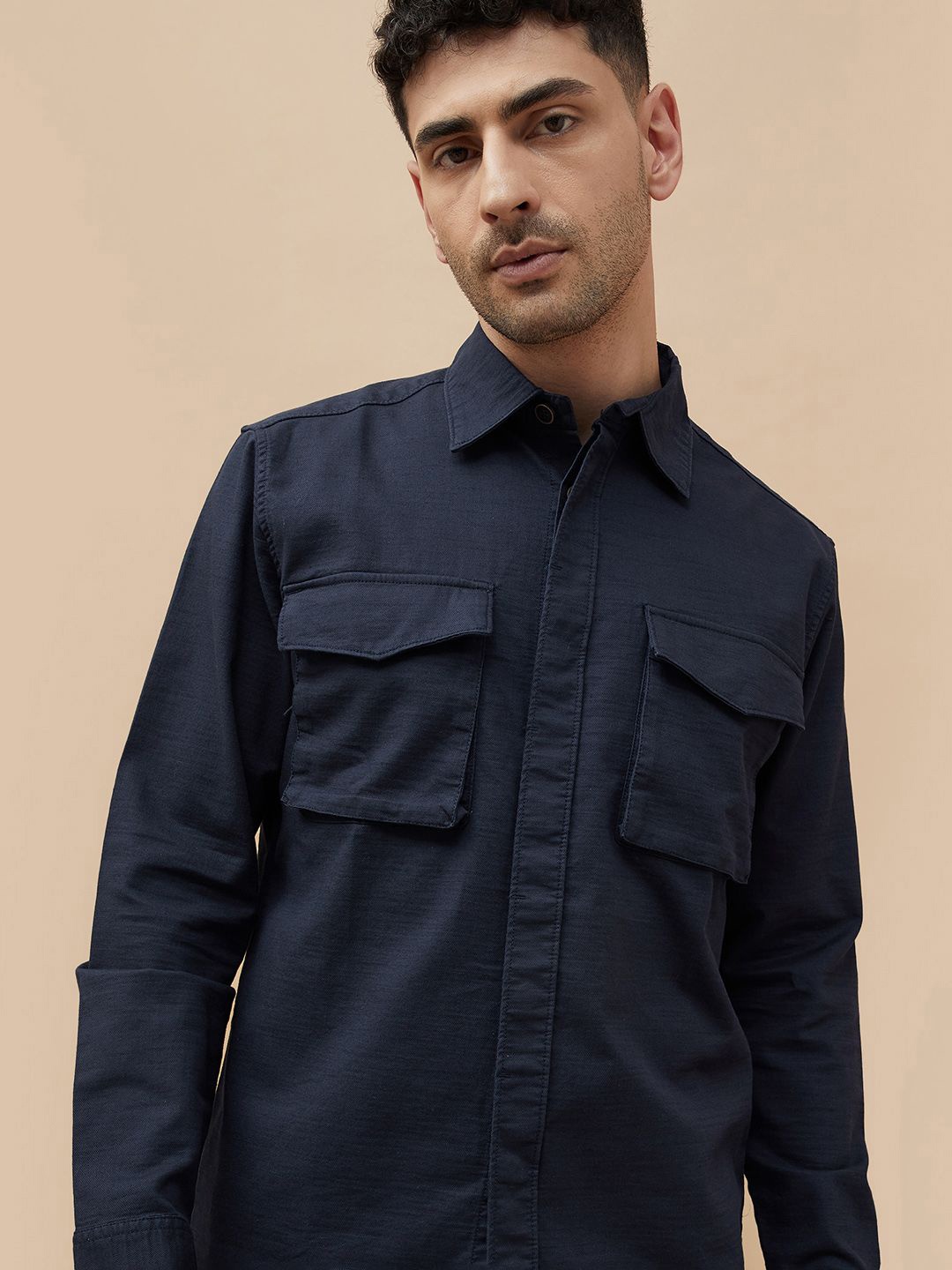 

CODE by Lifestyle Men Cutaway Collar Solid Cotton Casual Shirt, Blue
