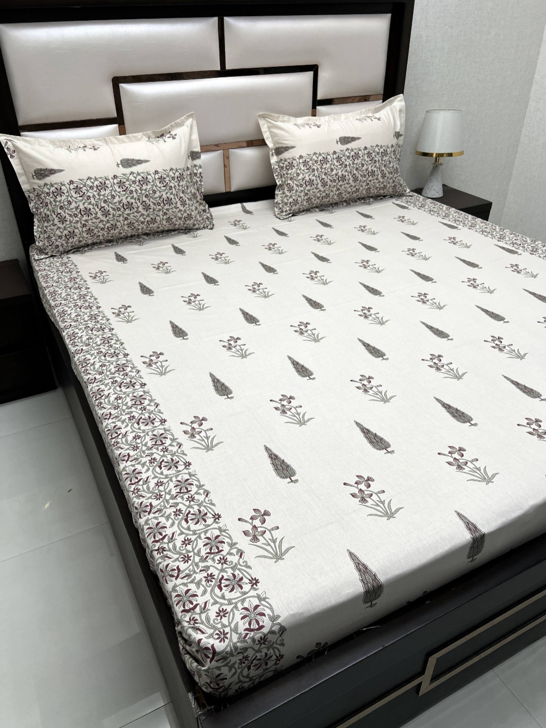 

Pure Decor Royal Passion Brown Ethnic 380 TC Queen Bedsheet With 2 Pillow Covers, Cream