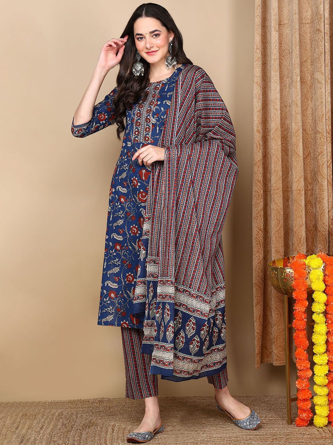 

Anouk Floral Printed Regular Straight Kurta with Trousers & Dupatta, Blue