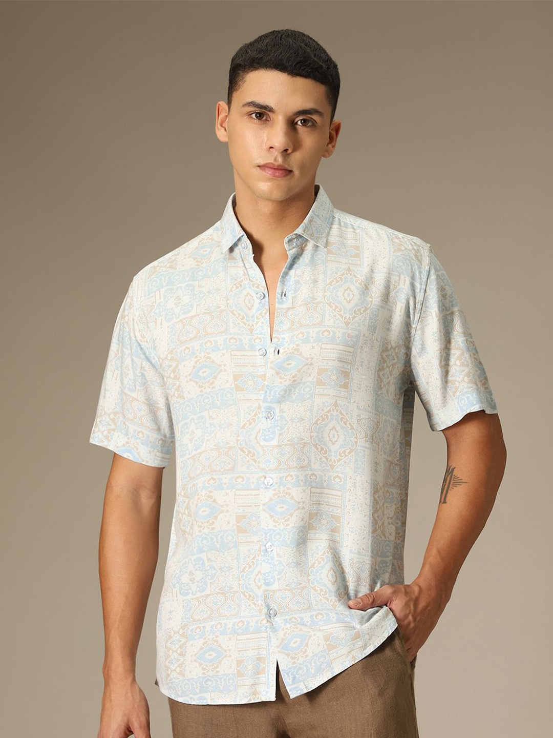 

Banana Club Men Classic Floral Opaque Printed Casual Shirt, Beige