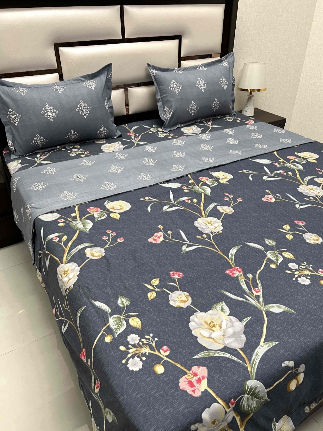 

Pure Decor Blue Floral Cotton Double King Comforter With Bedsheet & 2 Pillow Covers