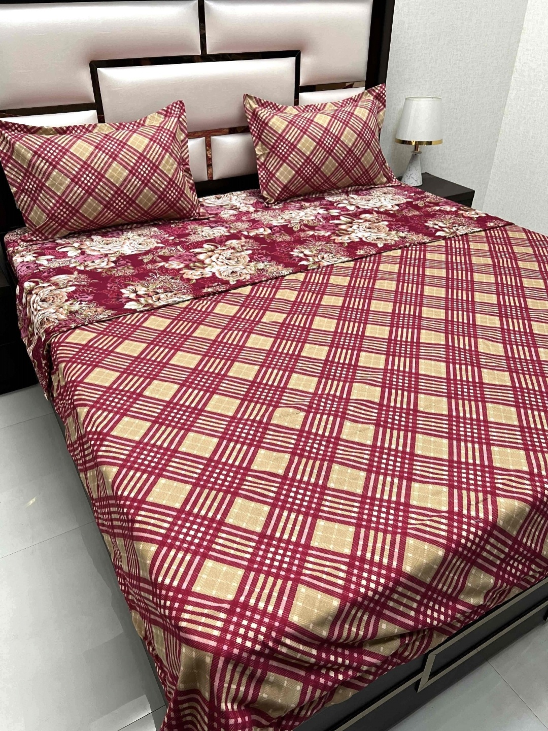 

Pure Decor Maroon & Beige Floral Cotton 4 Pieces Double King Superfine Bedding Set