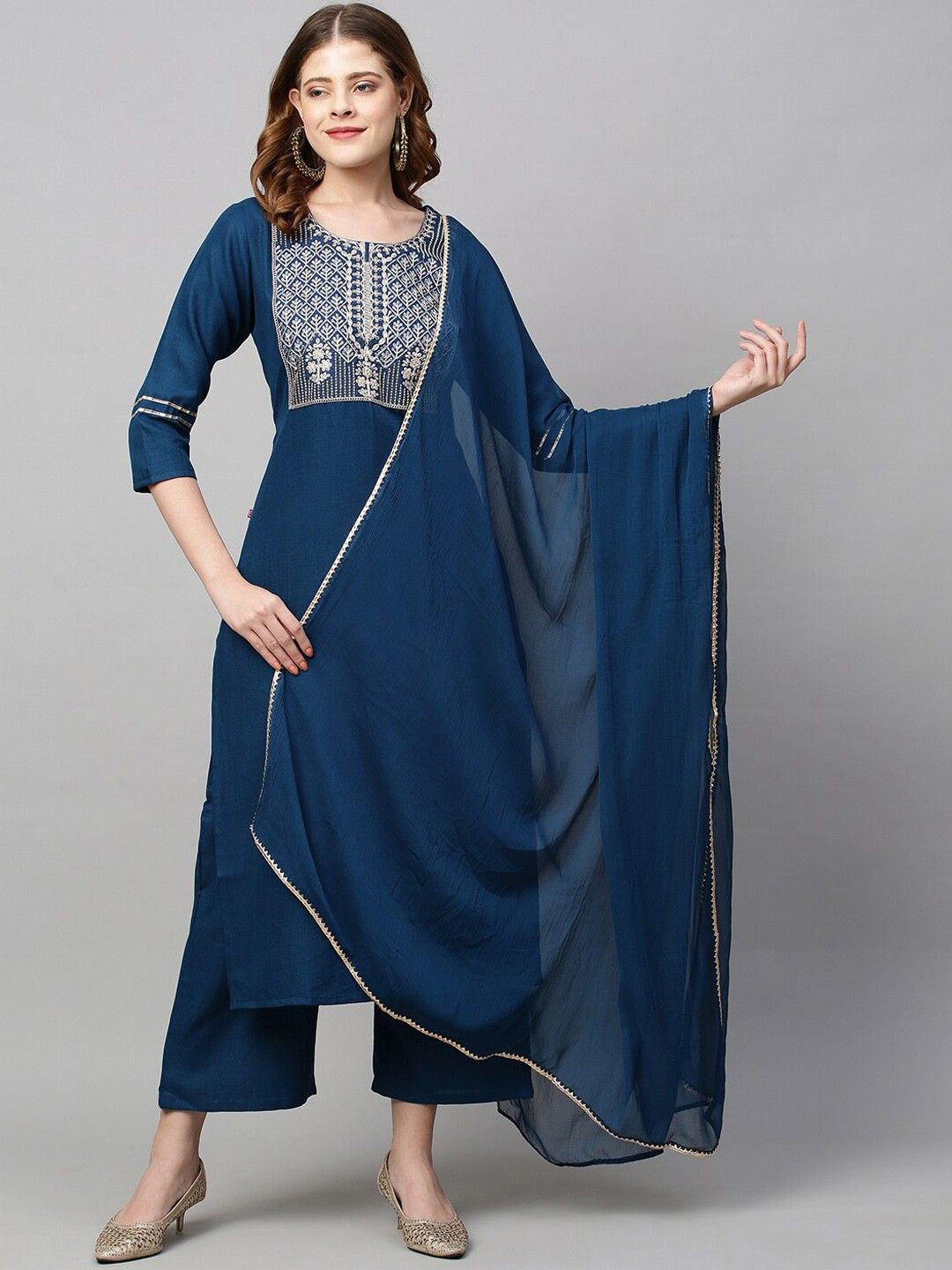 

GoSriKi Floral Embroidered Sequinned Kurta with Trousers & Dupatta, Blue