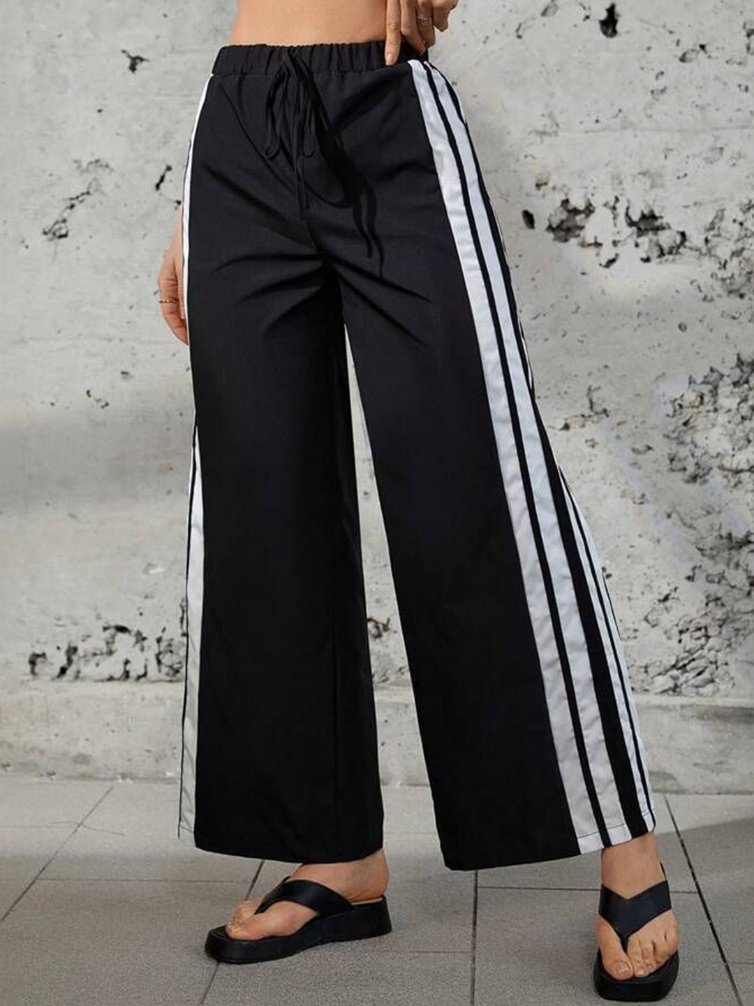 

TABADTOD Women Striped Relaxed Loose Fit Trousers, Black